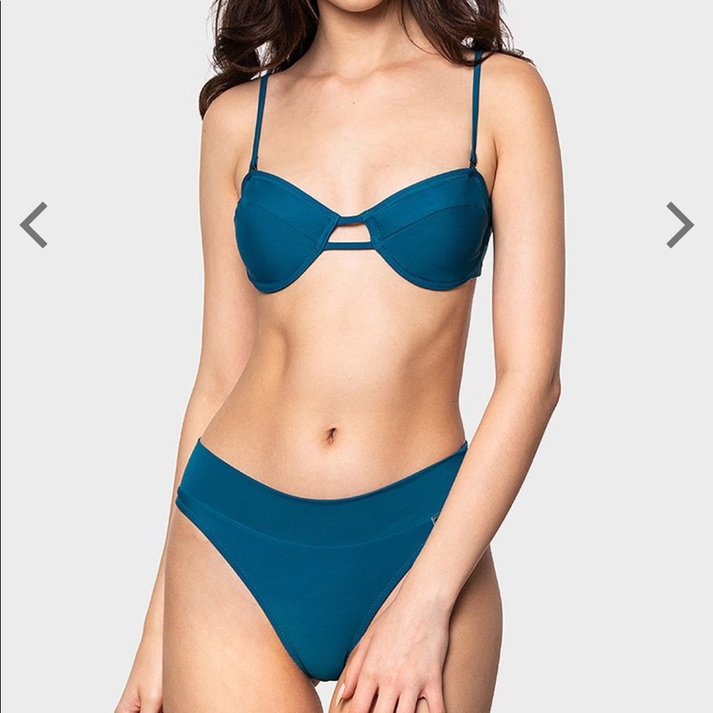 NWT Blackbough Swim Bikini